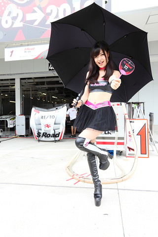 高橋としみ（S Road MOLA GIRL）