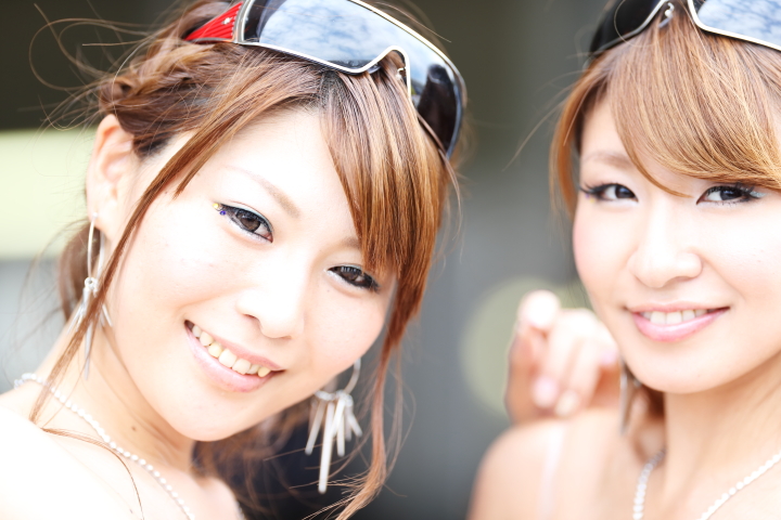 愛原涼／葉月みなみ（WedsSport Racing Gals）