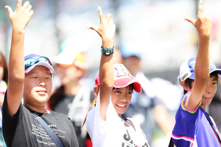 子供たちのパフォーマンス