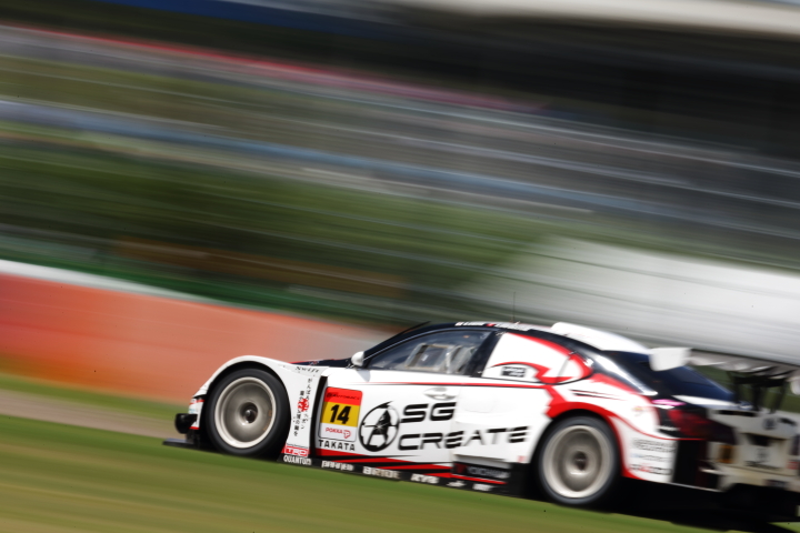 Team SGC IS350（折目遼／アレキサンドレ・インペラトーリ組）