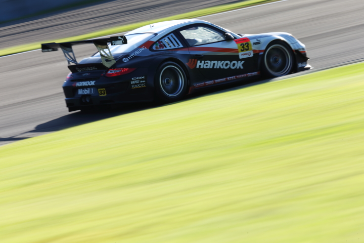 HANKOOK PORSCHE（影山正美／藤井誠暢組）