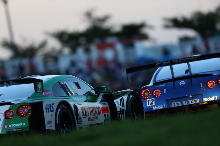 D'station ADVAN GT-R vs カルソニックIMPUL GT-R