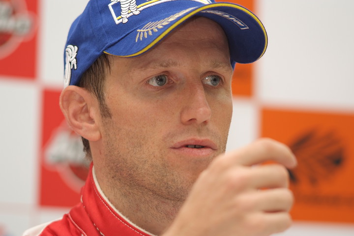 公式予選記者会見: GT500クラスポールポジションのロニー・クインタレッリ（S Road REITO MOLA GT-R）