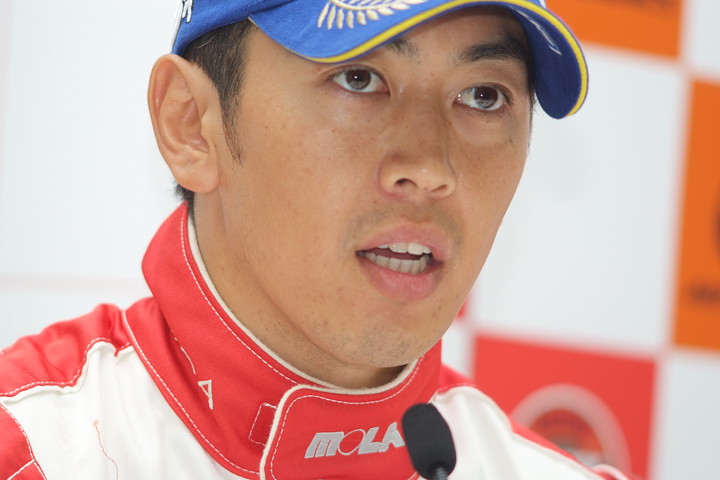 公式予選記者会見: GT500クラスポールポジションの柳田真孝（S Road REITO MOLA GT-R）