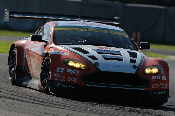 GT300クラス優勝はtriple a Vantage GT3（吉本大樹／星野一樹／吉田広樹組）