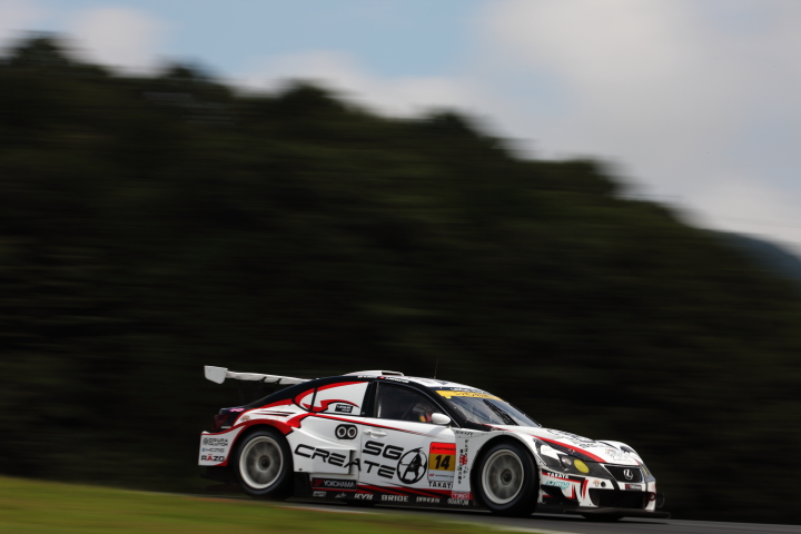 Team SGC IS350（折目遼／アレキサンドレ・インペラトーリ組）