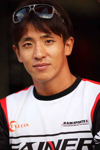 平中克幸（GAINER DIXCEL R8 LMS）