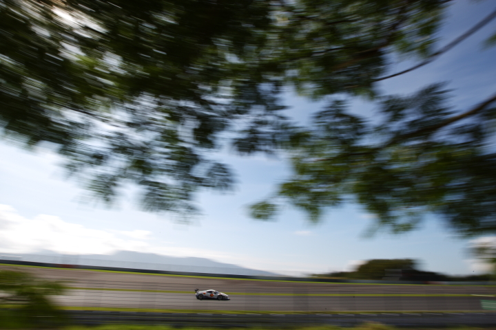 マッハGoGoGo車検Ferrari458（玉中哲二／植田正幸組）
