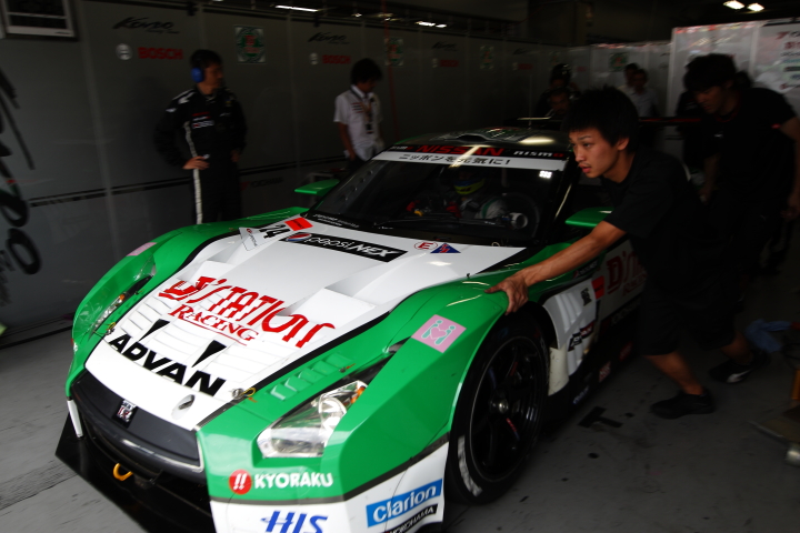 D'station ADVAN GT-R（安田裕信／ビヨン・ビルドハイム組）