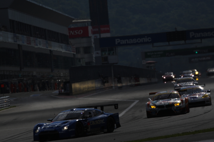 カルソニックIMPUL GT-R（松田次生／ジョアオ・パオロ・デ・オリベイラ組）