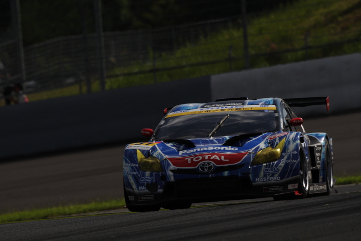 apr HASEPRO PRIUS GT（新田守男／嵯峨宏紀組）