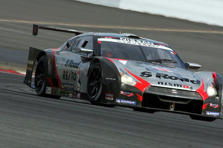 GT500クラス決勝2位はS Road REITO MOLA GT-R（柳田真孝／ロニー・クインタレッリ組）