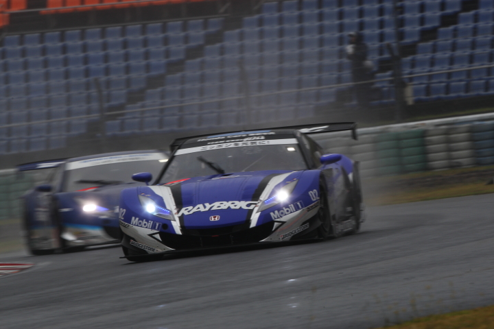 RAYBRIG HSV-010（伊沢拓也／山本尚貴組）