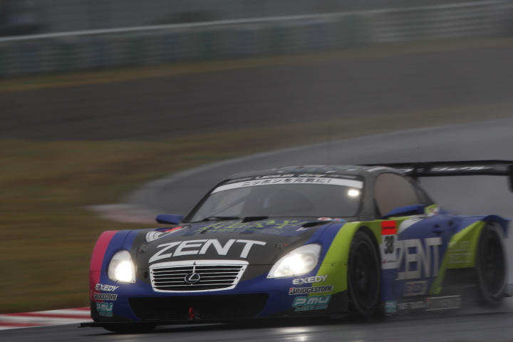 ZENT CERUMO SC430（立川祐路／平手晃平組）