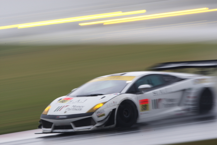 マネパ ランボルギーニ GT3（織戸学／青木孝行組）