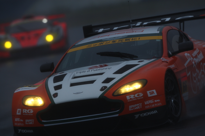 triple a Vantage GT3（吉本大樹／星野一樹組）