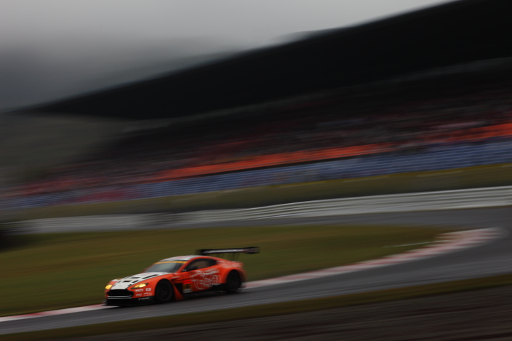 triple a Vantage GT3（吉本大樹／星野一樹組）