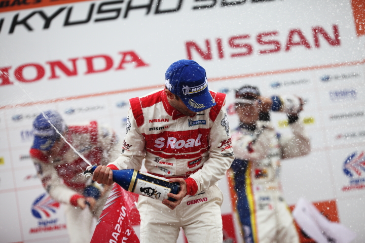 GT500クラスのシャンパンファイト