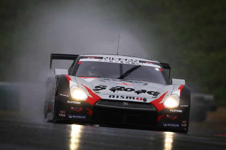 練習走行: GT500クラストップタイムはS Road REITO MOLA GT-R（柳田真孝／ロニー・クインタレッリ組）