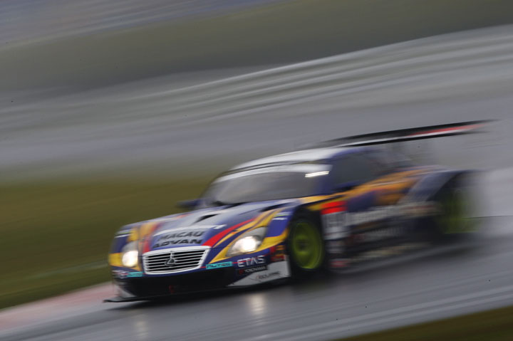 GT500クラスのポールポジションはWedsSport ADVAN SC430（荒聖治／アンドレ・クート組）