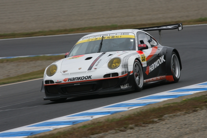 フリー走行: GT300クラストップタイムはHANKOOK PORSCHE（影山正美／藤井誠暢組）