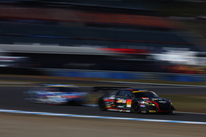 GAINER DIXCEL R8 LMS（田中哲也／平中克幸組）