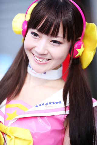 DIJON Racingレースクイーン