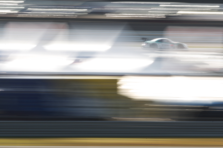 PETRONAS TOM'S SC430（中嶋一貴／ロイック・デュバル組）