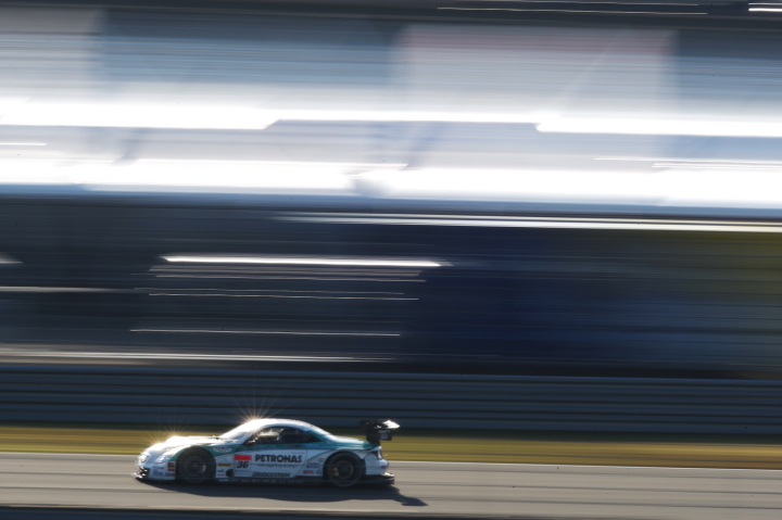 PETRONAS TOM'S SC430（中嶋一貴／ロイック・デュバル組）