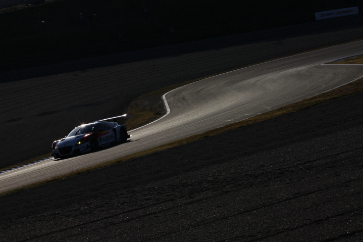 MUGEN CR-Z GT（武藤英紀／中嶋大祐組）