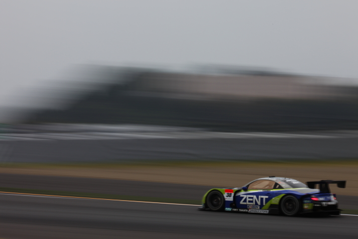 ZENT CERUMO SC430（立川祐路／平手晃平組）