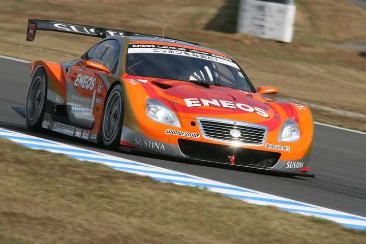 公式練習: GT500クラストップタイムはENEOS SUSTINA SC430（伊藤大輔／大嶋和也組）