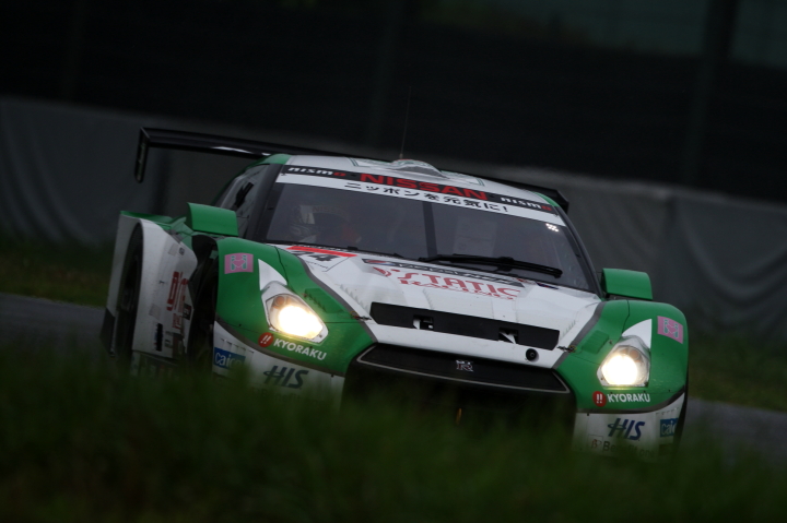 鈴鹿公式テスト: D'station ADVAN GT-R（安田裕信／ビヨン・ビルドハイム組）