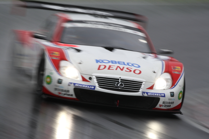 鈴鹿公式テスト: DENSO KOBELCO SC430（脇阪寿一／石浦宏明組）