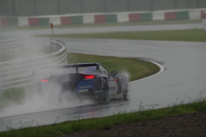 鈴鹿公式テスト: KEIHIN HSV-010（金石年弘／塚越広大組）