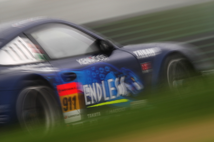 鈴鹿公式テスト: エンドレス TAISAN 911（峰尾恭輔／横溝直輝組）