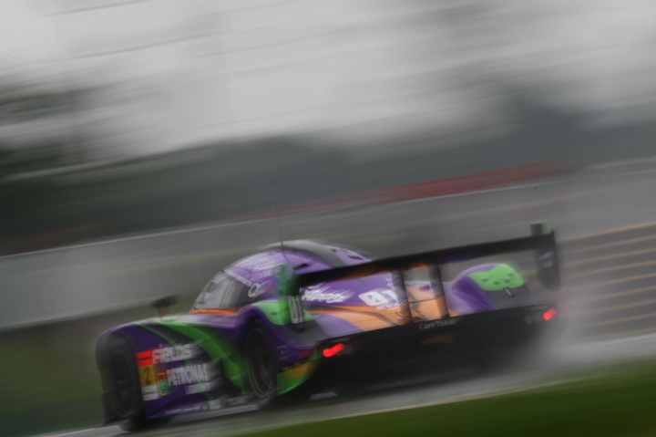 鈴鹿公式テスト: エヴァンゲリオンRT初号機アップル紫電（高橋一穂／加藤寛規／濱口弘組）