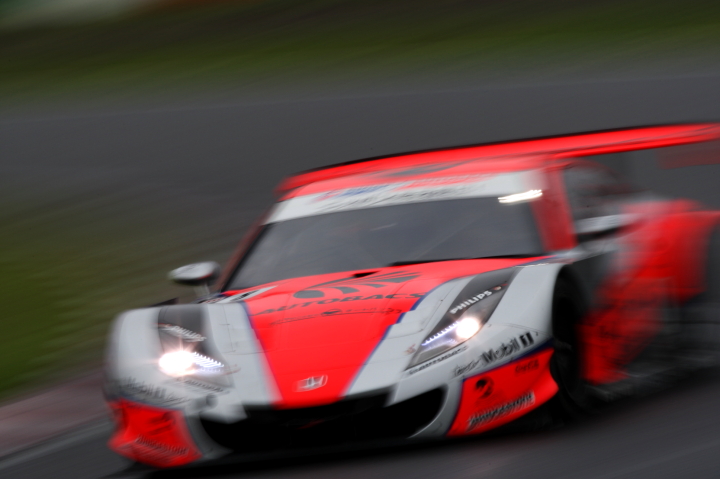 鈴鹿公式テスト: ARTA HSV-010（ラルフ・ファーマン／小林崇志／伊沢拓也組）