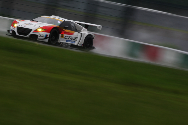 鈴鹿公式テスト: MUGEN CR-Z GT（武藤英紀／中嶋大祐組）