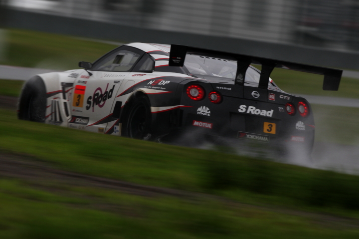 鈴鹿公式テスト: S Road NDDP GT-R（関口雄飛／千代勝正組）