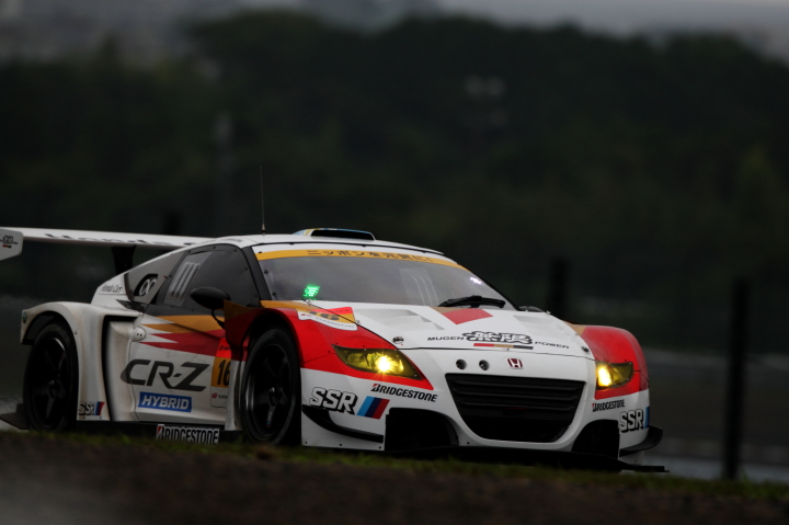 鈴鹿公式テスト: MUGEN CR-Z GT（武藤英紀／中嶋大祐組）