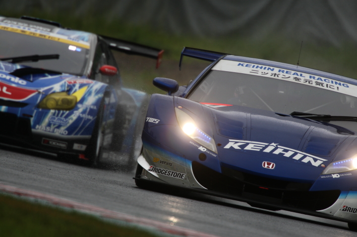 鈴鹿公式テスト: KEIHIN HSV-010（金石年弘／塚越広大組）