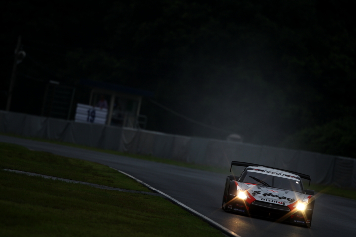 鈴鹿公式テスト: S Road REITO MOLA GT-R（柳田真孝／ロニー・クインタレッリ組）