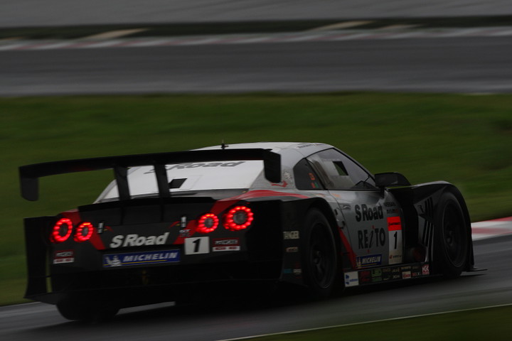 鈴鹿公式テスト: S Road REITO MOLA GT-R（柳田真孝／ロニー・クインタレッリ組）