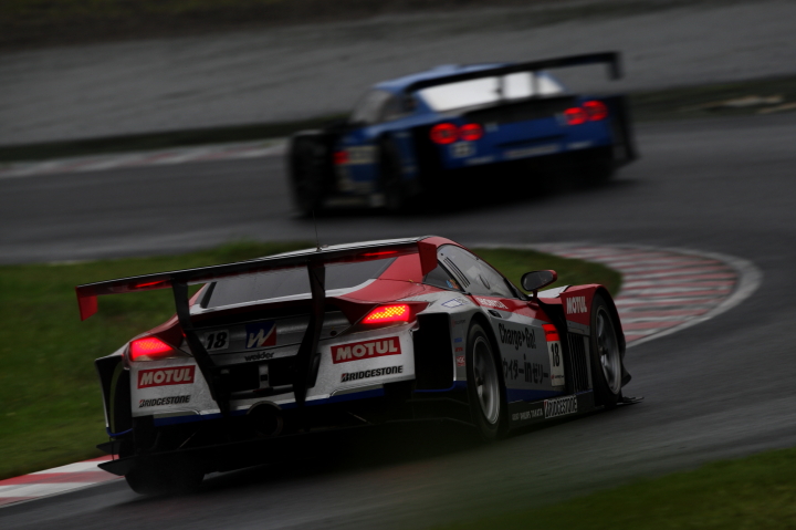 鈴鹿公式テスト: ウイダーHSV-010（小暮卓史／カルロ・ヴァン・ダム組）