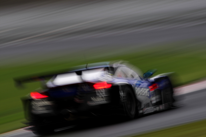 鈴鹿公式テスト: RAYBRIG HSV-010（伊沢拓也／山本尚貴組）