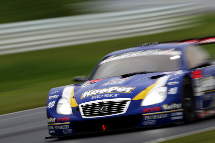 鈴鹿公式テスト: KeePer Kraft SC430（国本雄資／アンドレア・カルダレッリ組）