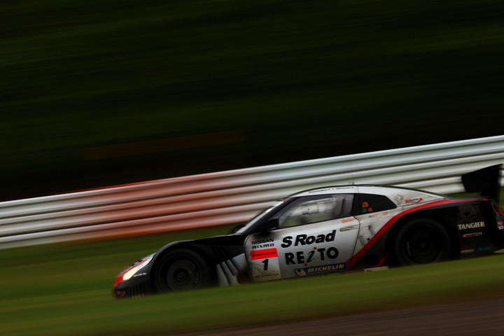 鈴鹿公式テスト: S Road REITO MOLA GT-R（柳田真孝／ロニー・クインタレッリ組）