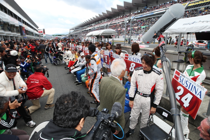 FUJI SPRINT CUP: 錚々たるレジェンドたちの面々