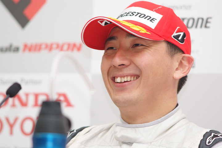 第1レース決勝記者会見: 2位の松田次生（インパル）